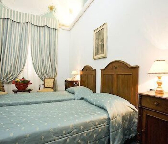 Imagen de la habitación del Hotel Dei Priori. Foto 7