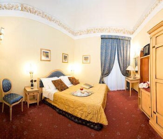Imagen de la habitación del Hotel Dei Priori. Foto 9