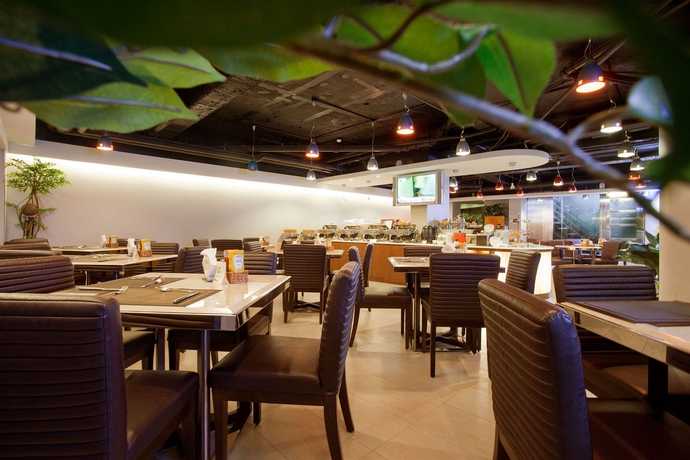 Imagen del bar/restaurante del Hotel Deja Vu. Foto 4