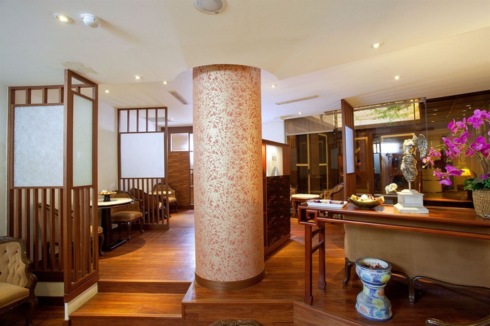 Imagen de los interiores del Hotel Deja Vu. Foto 15