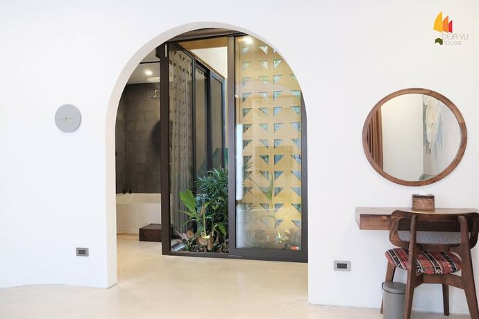 Imagen de la habitación del Hotel Deja Vu House. Foto 23