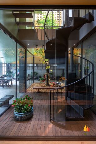 Imagen de los interiores del Hotel Deja Vu House. Foto 32