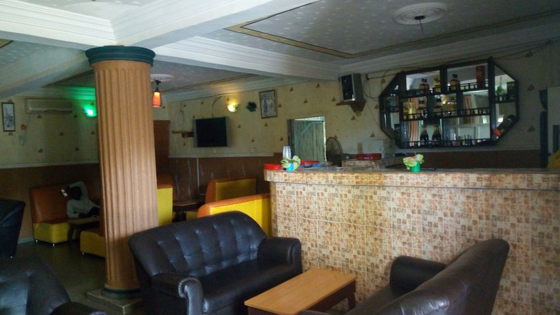 Imagen del bar/restaurante del Hotel Dekelch Limited. Foto 2