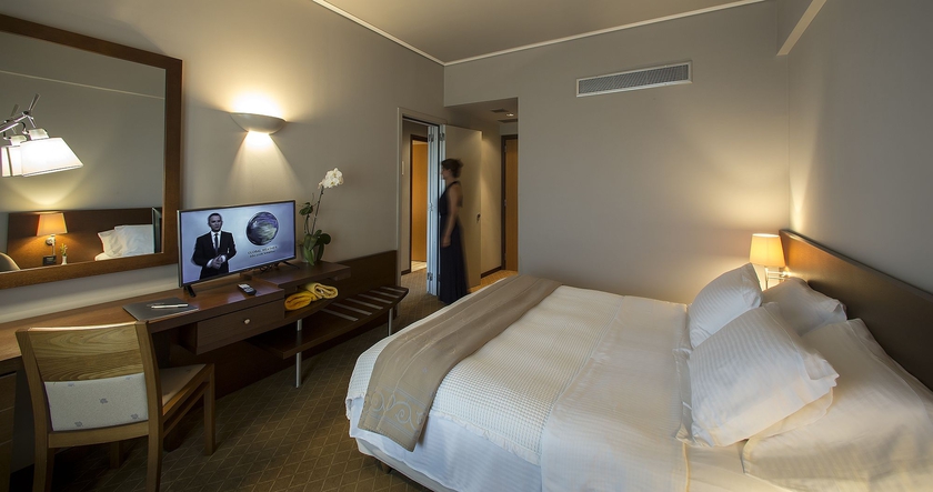 Imagen de la habitación del Hotel Dekelia. Foto 6