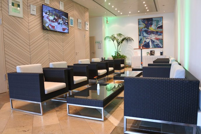 Imagen del bar/restaurante del Hotel Dekra Congresshotel Wart. Foto 2