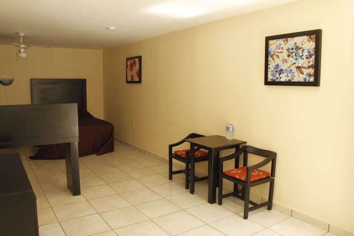 Imagen de la habitación del Hotel Del Alba. Foto 9