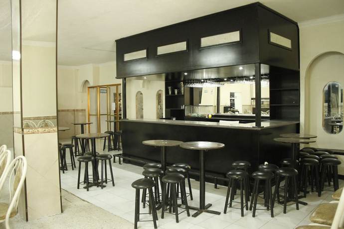 Imagen del bar/restaurante del Hotel Del Alba. Foto 8