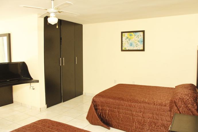 Imagen de la habitación del Hotel Del Alba. Foto 13