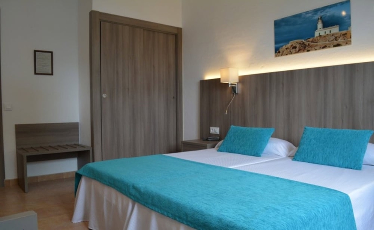 Imagen de la habitación del Hotel Del Almirante. Foto 4