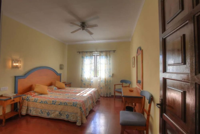 Imagen de la habitación del Hotel Del Almirante. Foto 5