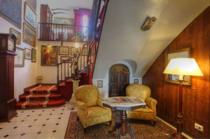 Imagen de los interiores del Hotel Del Almirante. Foto 12