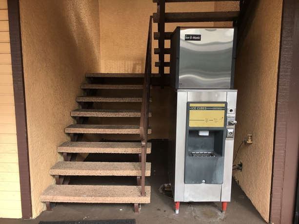 Imagen de los exteriores del Hotel Del Amo Inn. Foto 19