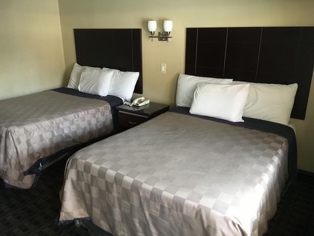 Imagen de la habitación del Hotel Del Amo Inn. Foto 18