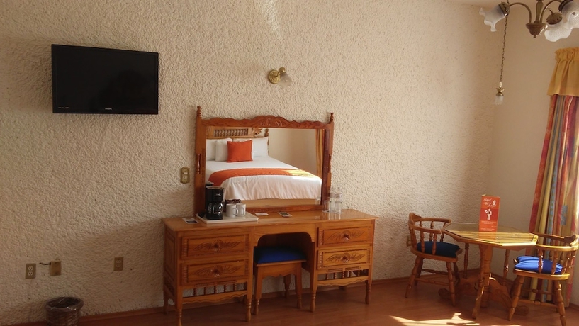 Imagen de la habitación del Hotel Del Angel. Foto 10