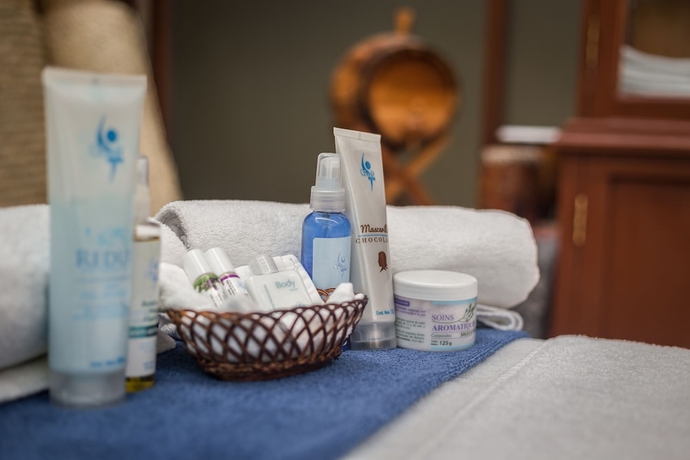 Imagen de los interiores del Hotel Del Angel. Foto 17