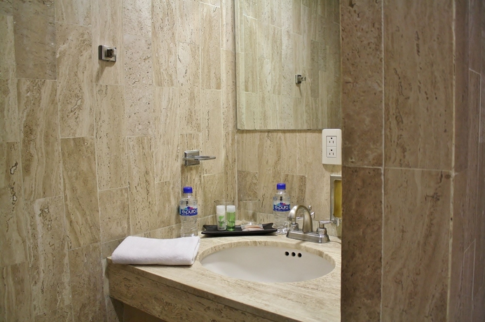 Imagen de la habitación del Hotel Del Angel Reforma. Foto 6