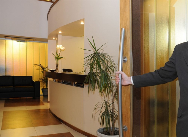 Imagen de los interiores del Hotel Del Bono Suites. Foto 7