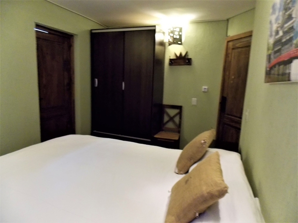 Imagen de la habitación del Hotel Del Caballero Castillo. Foto 4