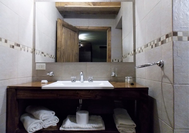 Imagen de la habitación del Hotel Del Caballero Castillo. Foto 5