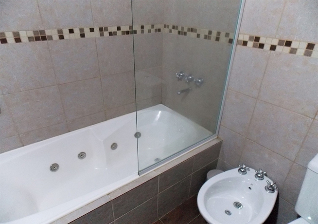 Imagen de la habitación del Hotel Del Caballero Castillo. Foto 9