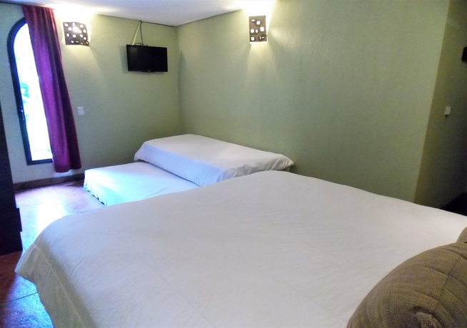Imagen de la habitación del Hotel Del Caballero Castillo. Foto 10