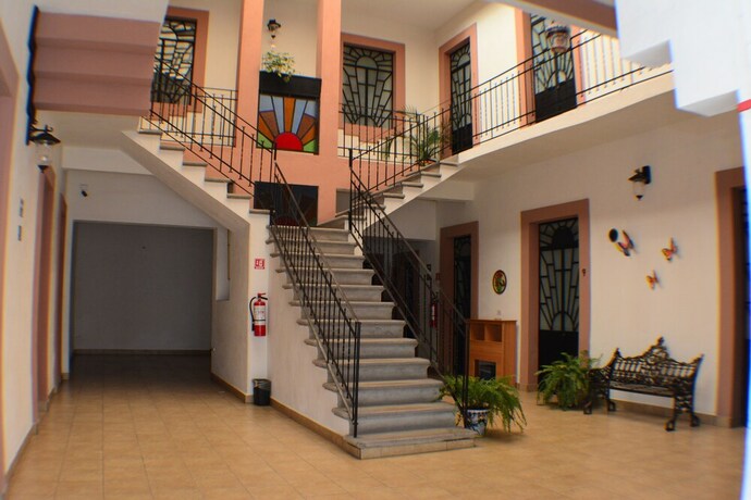 Imagen de los interiores del Hotel Del Capit&aacute;n De Puebla. Foto 18
