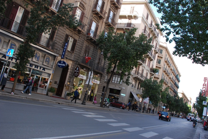 Imagen de los exteriores del Hotel Del Centro. Foto 5