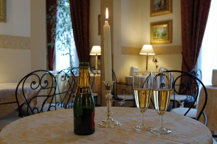 Imagen del bar/restaurante del Hotel Del Centro. Foto 3