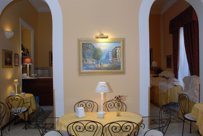 Imagen de los interiores del Hotel Del Centro. Foto 8