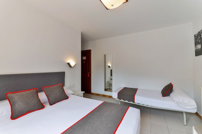 Imagen de la habitación del Hotel Del Esera. Foto 18