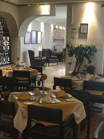 Imagen del bar/restaurante del Hotel Del Fresno. Foto 4