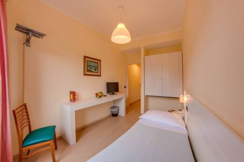 Imagen de la habitación del Hotel Del Golfo - Dependance. Foto 8