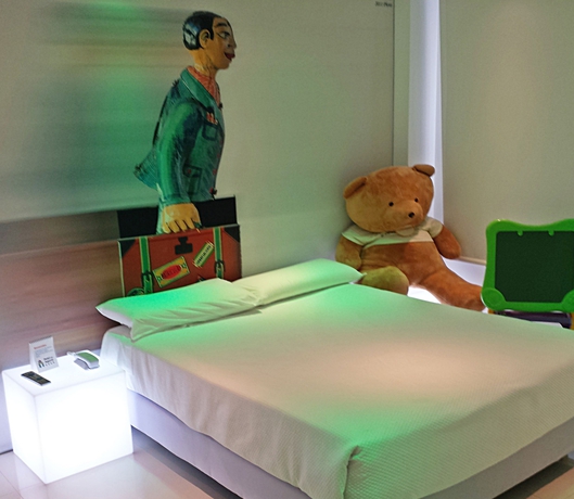 Imagen de la habitación del Hotel Del Juguete. Foto 10
