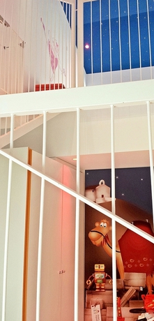 Imagen de los interiores del Hotel Del Juguete. Foto 16