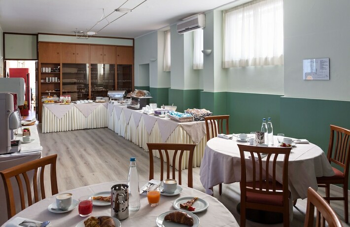 Imagen del bar/restaurante del Hotel Del Lago 1934 and SPA. Foto 16
