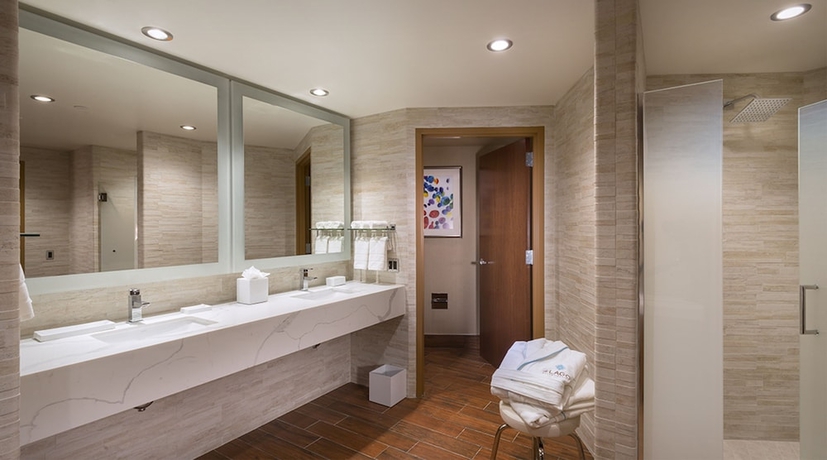 Imagen de la habitación del Hotel Del Lago Resort & Casino. Foto 9