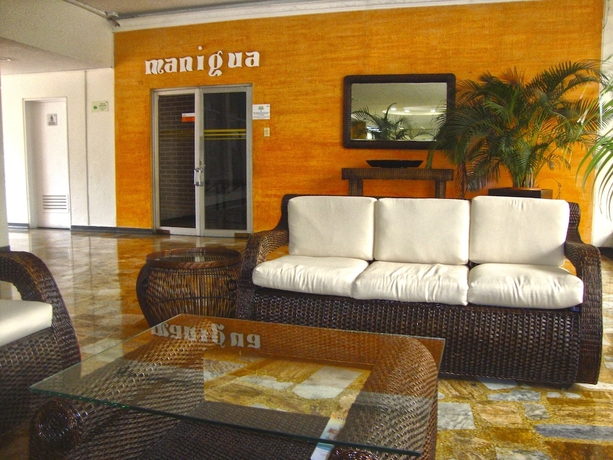 Imagen del bar/restaurante del Hotel Del Llano. Foto 2