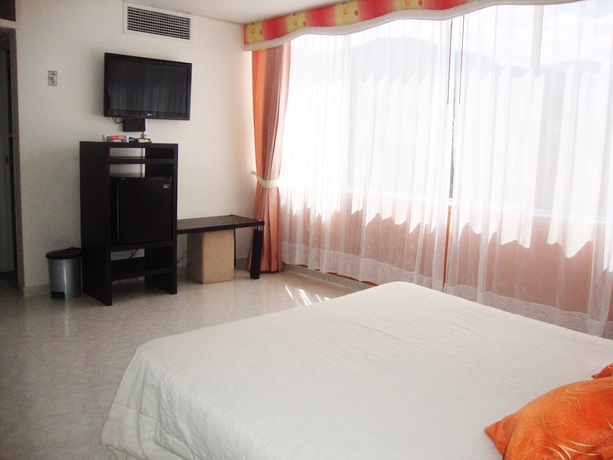 Imagen de la habitación del Hotel Del Llano. Foto 15