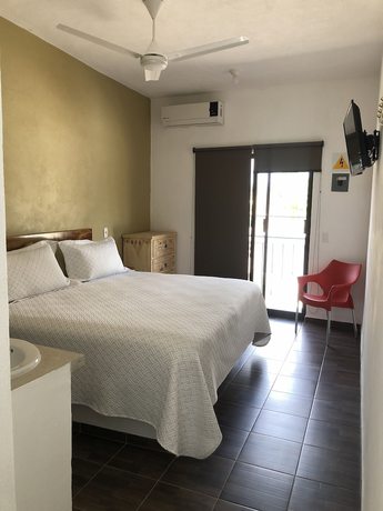 Imagen de la habitación del Hotel Del Mar, Barra de Navidad. Foto 9