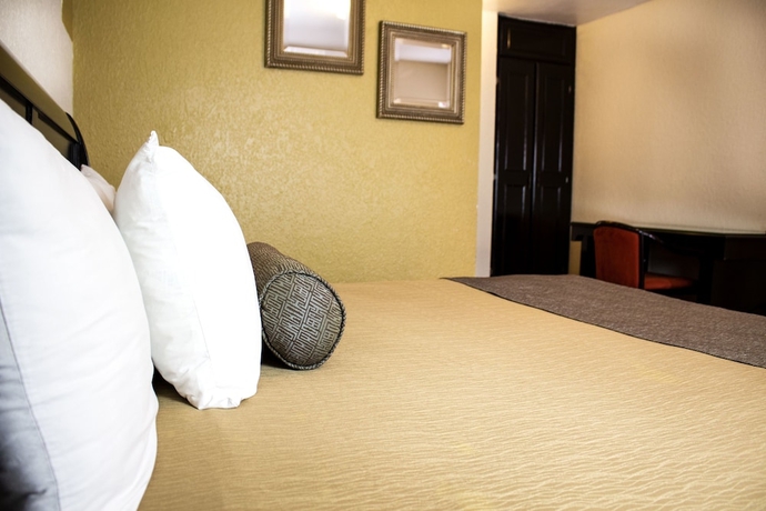 Imagen de la habitación del Hotel Del Mar Inn Playas De Tijuana. Foto 10