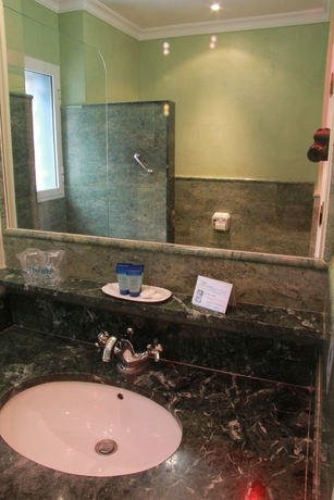 Imagen de la habitación del Hotel Del Mar and Spa. Foto 7