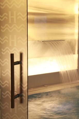 Imagen de la piscina del Hotel Del Mar and Spa. Foto 17