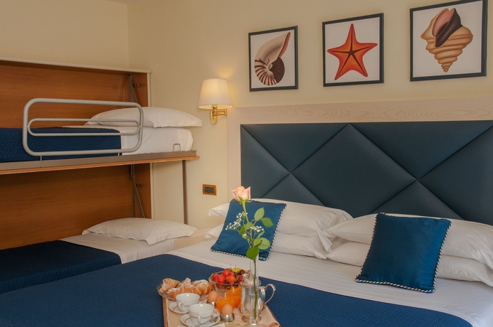 Imagen de la habitación del Hotel Del Mare, Sorrento. Foto 8