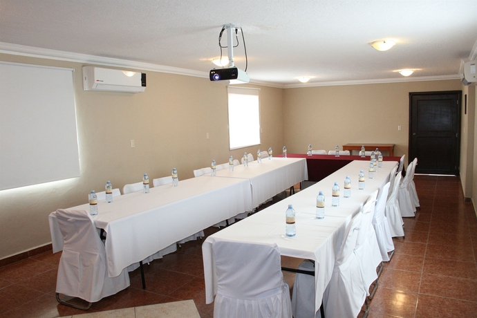 Imagen de los interiores del Hotel Del Marqués and Suites. Foto 12