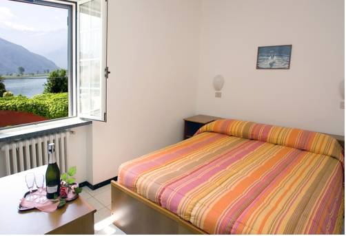 Imagen de la habitación del Hotel Del Mera. Foto 3