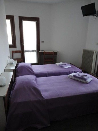 Imagen de la habitación del Hotel Del Negro. Foto 10