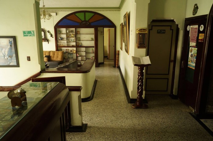 Imagen del bar/restaurante del Hotel Del Parque, Calarca. Foto 2