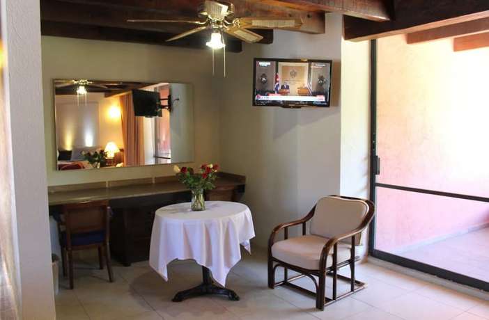 Imagen de la habitación del Hotel Del Parque, TEQUISQUIAPAN. Foto 7