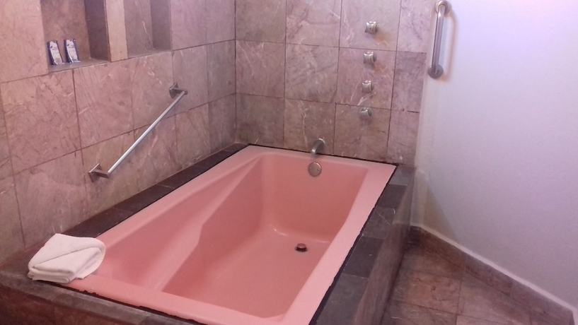 Imagen de la habitación del Hotel Del Parque, TEQUISQUIAPAN. Foto 11
