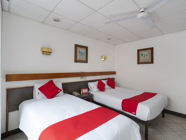 Imagen de la habitación del Hotel Del Paseo. Foto 9